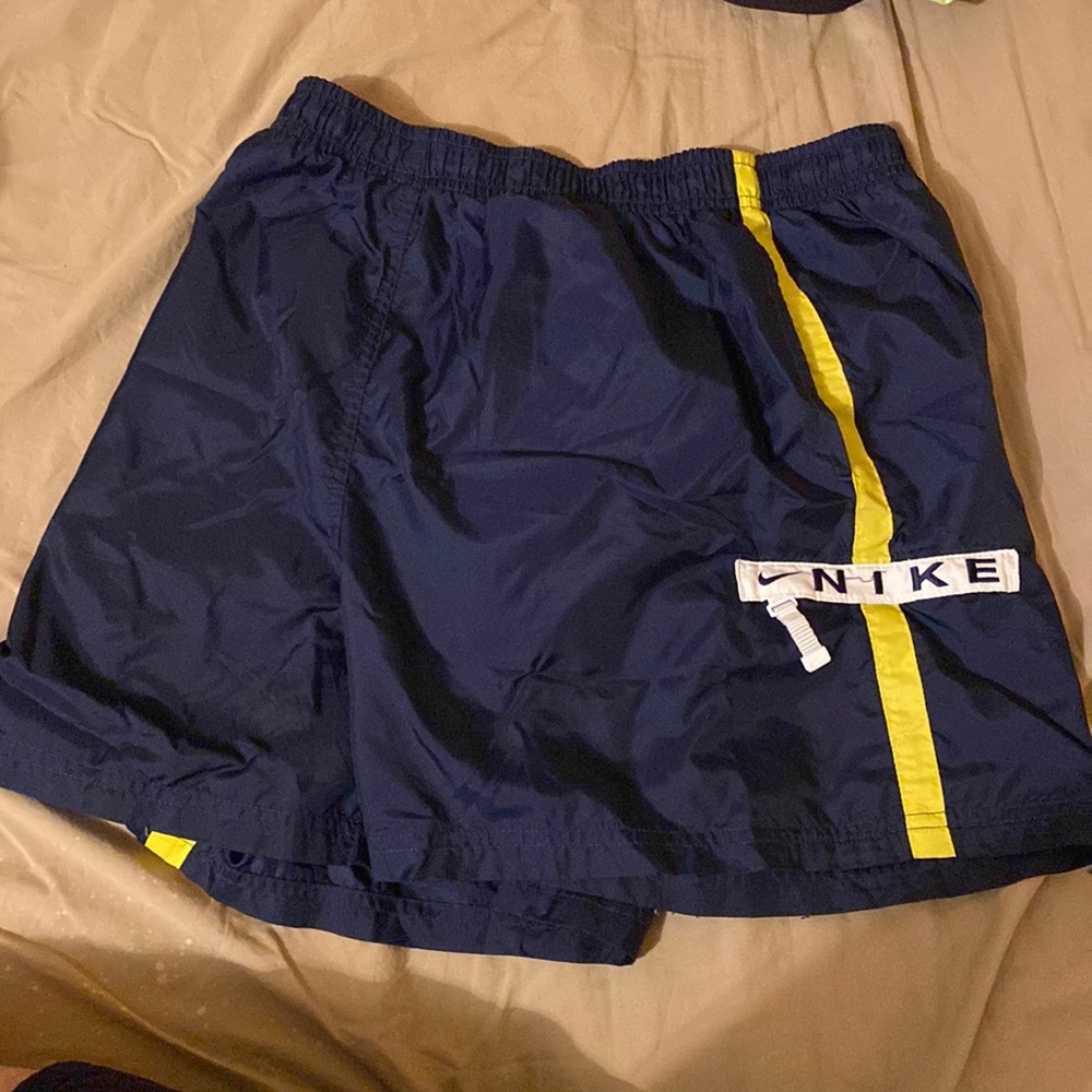 Very vintage Nike shorts size medium